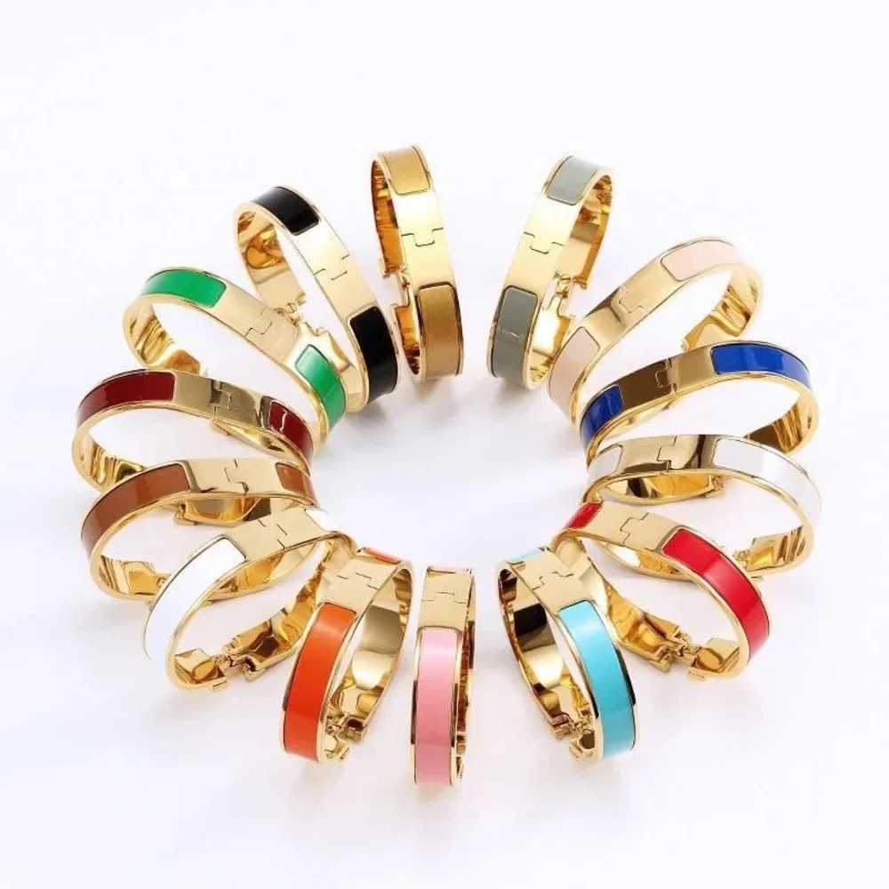 NEW Luxe Titanium Steel Letter H Bangle Bracelet - Picture 4 of 4